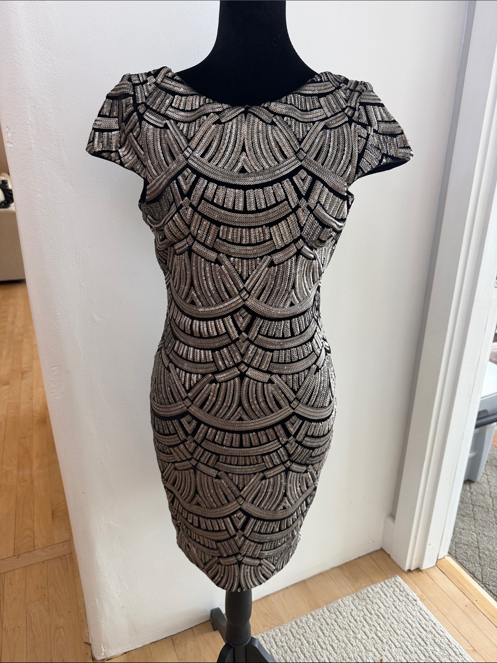 Dress the Population Black and Gold Beaded Cap-Sleeve Sheath Dress